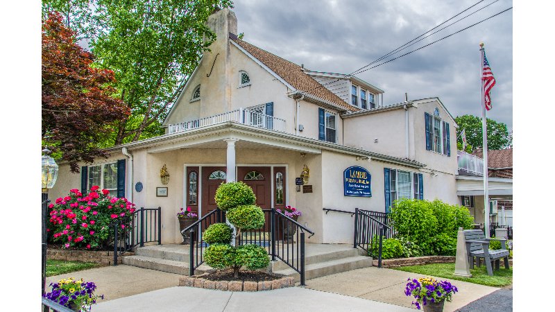 funeral home photo